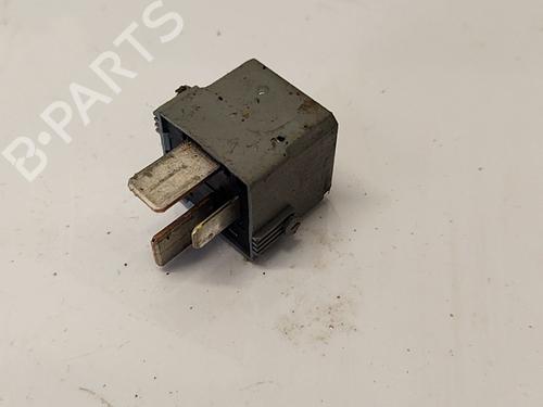 Elektronisk sensor Elektronisk sensor MERCEDES-BENZ E-CLASS (W211) E 220 CDI (211.006) (136 hp) 37433984 37433984