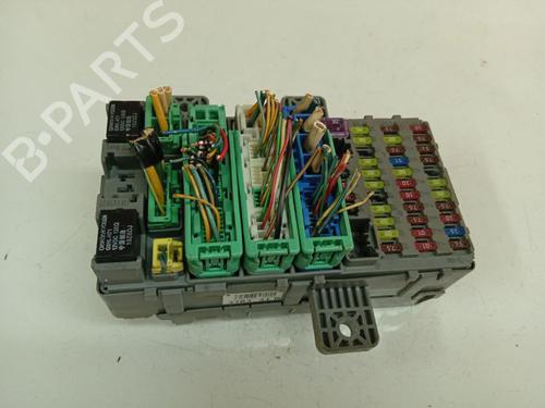 Used Fuse box Fuse box HONDA CIVIC VIII Hatchback (FN, FK) 2.2 CTDi (FK3) (140 hp) 39604581 39604581