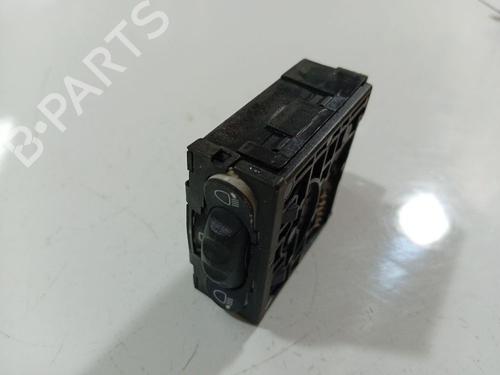 switch-renault-clio-iii-br01-cr01-2005-2006-2007-2008-2009-2010-2011-2012-2013-2014-34861905 main image
