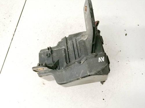 Used Fuse box Fuse box TOYOTA AVENSIS (_T25_) 2.0 VVTi (AZT250_) (155 hp) 32574008 32574008