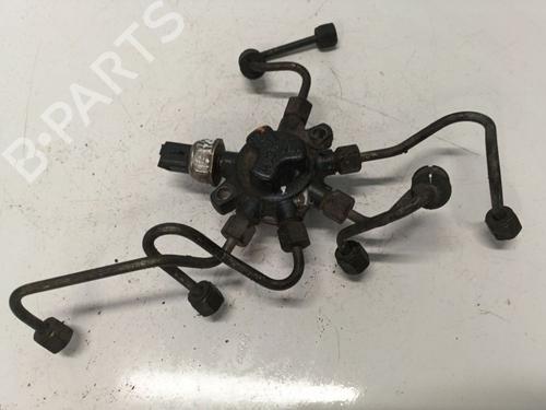 Used Injection rail Injection rail 34994743 34994743