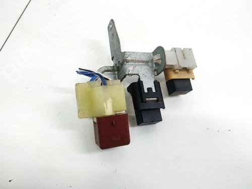Used Electronic sensor Electronic sensor TOYOTA AVENSIS VERSO (_M2_) 2.0 D (CLM20_, CLM20R) (116 hp) 32893972 32893972