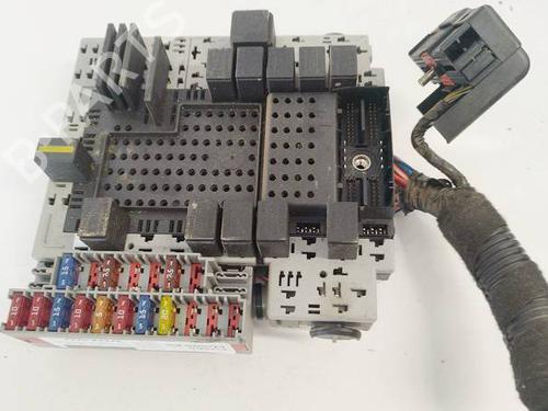 Used Fuse box Fuse box VOLVO V70 II (285) 2.4 (140 hp) 33488296 33488296