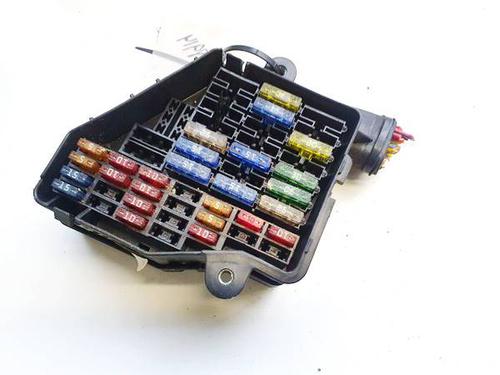 fuse-box-skoda-superb-i-3u4-2001-2002-2003-2004-2005-2006-2007-2008-32937513 main image