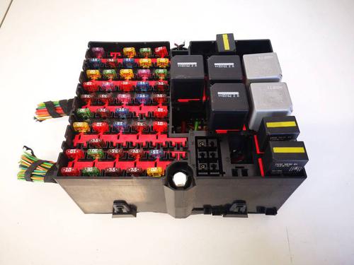 Used Fuse box Fuse box FORD FIESTA V (JH_, JD_) 1.25 16V (75 hp) 33487904 33487904