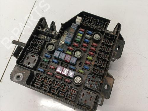 fuse-box-hyundai-santa-fe-ii-cm-2005-2006-2007-2008-2009-2010-2011-2012-2013-2014-2015-32573171 main image
