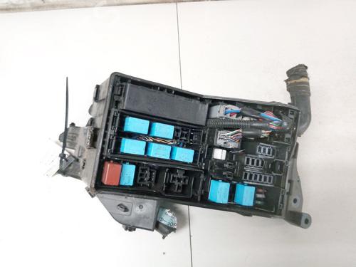 Used Fuse box Fuse box LEXUS IS II (_E2_) 220d (ALE20) (177 hp) 33500438 33500438