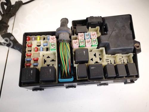 Used Fuse box Fuse box VOLVO V50 (545) 2.0 D (136 hp) 32557350 32557350