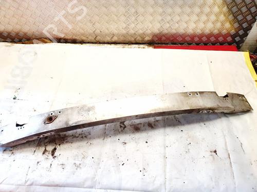 Used Front bumper reinforcement Front bumper reinforcement 35423260 35423260