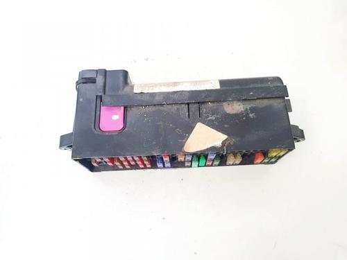 fuse-box-vw-touran-1t1-1t2-2003-2004-2005-2006-2007-2008-2009-2010-2011-32913126 main image