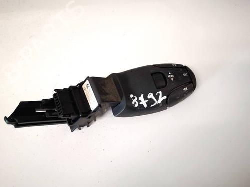 Used Steering wheel controls Steering wheel controls 35302126 35302126