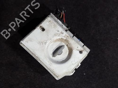 Used Lamp holder Lamp holder AUDI 80 B3 Saloon (893, 894, 8A2) 2.0 E (113 hp) 35659570 35659570