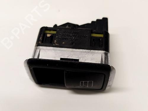 switch-tesla-model-s-5yjs-2012-35830705 main image