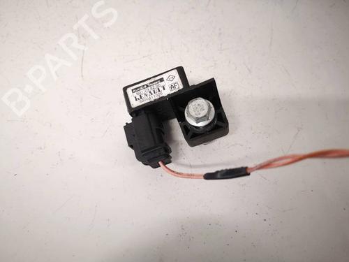 Used Electronic module Electronic module RENAULT MEGANE Scenic (JA0/1_) 1.9 dTi (JA0N) (98 hp) 33489507 33489507