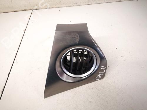 Used Air vent Air vent TOYOTA AURIS (_E18_) 1.6 (ZRE181_, ZRE185_, ZRE185R, ZRE181R) (132 hp) 32901941 32901941