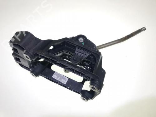 Used Gear lever Gear lever TOYOTA COROLLA Saloon (_E12_) 1.4 VVT-i (ZZE120_, ZZE120R) (97 hp) 35708515 35708515