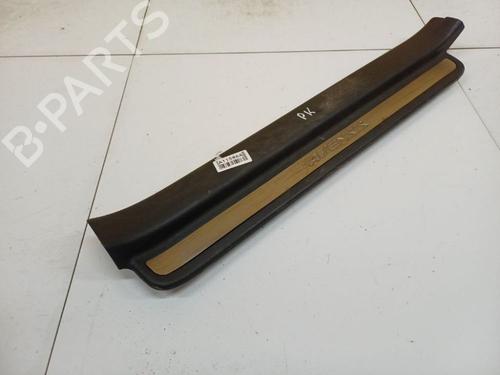 Predellino Predellino TOYOTA AVENSIS (_T25_) 2.0 D-4D (CDT250_, CDT250R) (116 hp) 37505369 37505369