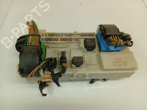 Used Fuse box Fuse box 36690810 36690810