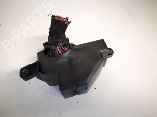 Fuse box VW PASSAT B6 (3C2) 2.0 TDI | BP32562162E1