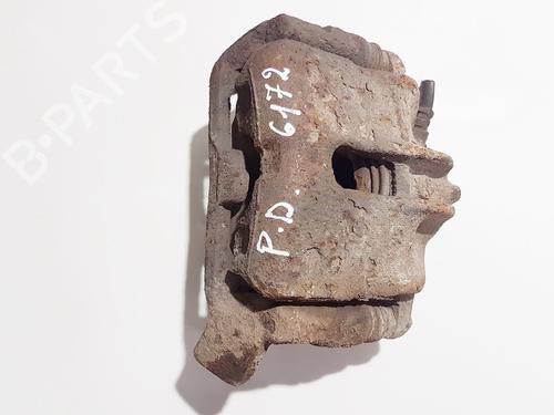 Used Right front brake caliper Right front brake caliper 35618918 35618918