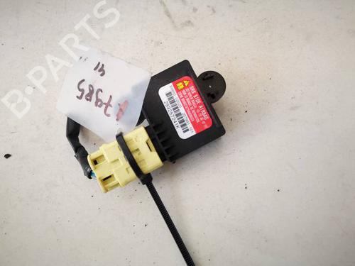 electronic-module-toyota-corolla-saloon-_e12_-2000-2001-2002-2003-2004-2005-2006-2007-2008-32922048 main image