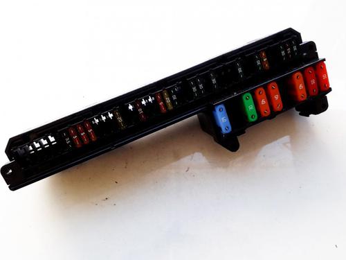 fuse-box-bmw-5-e60-2001-2002-2003-2004-2005-2006-2007-2008-2009-2010-33523910 main image