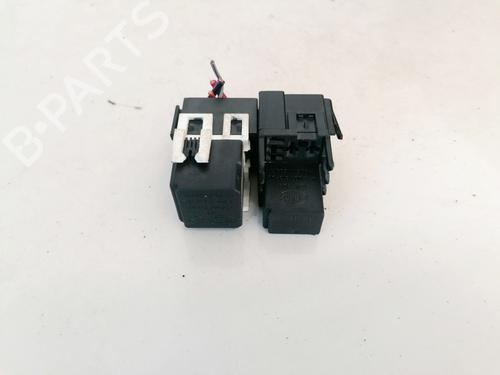 Used Electronic sensor Electronic sensor MERCEDES-BENZ A-CLASS (W168) A 140 (168.031, 168.131) (82 hp) 33095049 33095049