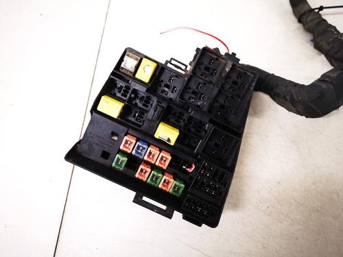 Used Fuse box Fuse box PORSCHE CAYENNE (9PA) S 4.5 (340 hp) 33090402 33090402