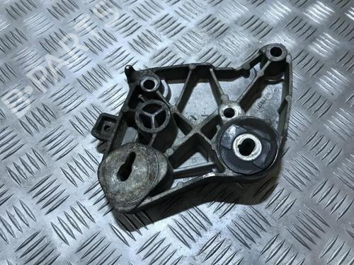 Used Support Support RENAULT ESPACE III (JE0_) 2.2 dCi (JE0K) (130 hp) 33500480 33500480