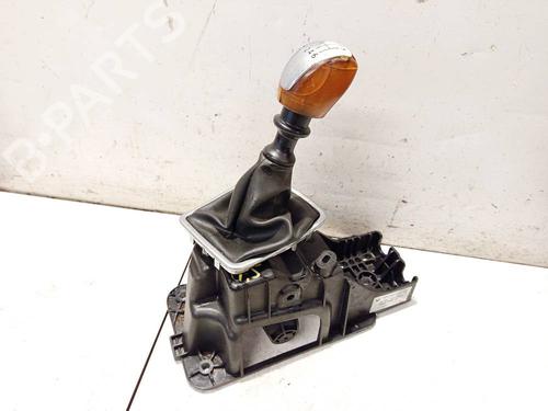 Used Gear lever Gear lever RENAULT LAGUNA III (BT0/1) 2.0 dCi (BT07, BT0J, BT14, BT1A, BT1S) (131 hp) 34926284 34926284