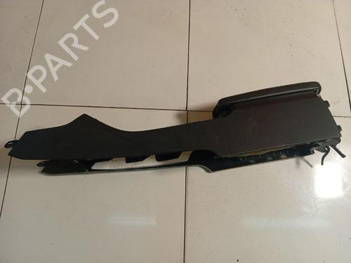 Armrest / Center console LEXUS IS II (_E2_) 220d (ALE20) | BP37677554I20 - Image 2