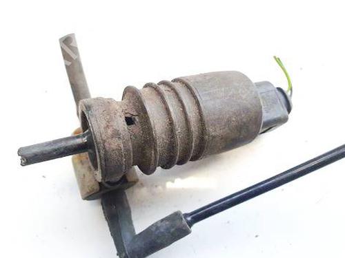 Used Washer pump Washer pump VW PASSAT B7 (362) 1.6 TDI (105 hp) 34899624 34899624