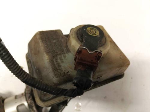 Used Brake fluid reservoir Brake fluid reservoir 34975377 34975377