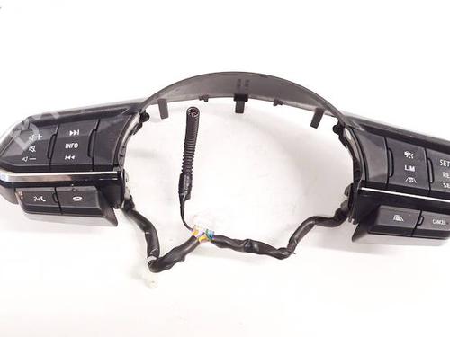 Used Steering wheel controls Steering wheel controls 34740300 34740300