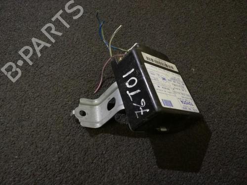 Used Electronic module Electronic module TOYOTA YARIS (_P1_) 1.0 (SCP10_, SCP10R) (68 hp) 33481965 33481965