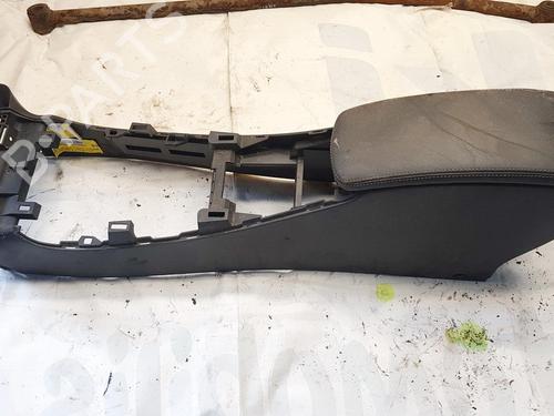 Armlene Armlene RENAULT LAGUNA III (BT0/1) 2.0 dCi GT (BT11, BT1E, BT1N) (178 hp) 35509645 35509645