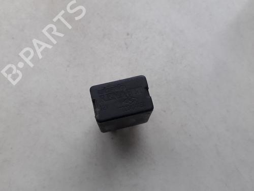 other-renault-laguna-ii-bg01_-2001-2002-2003-2004-2005-2006-2007-33513718 main image