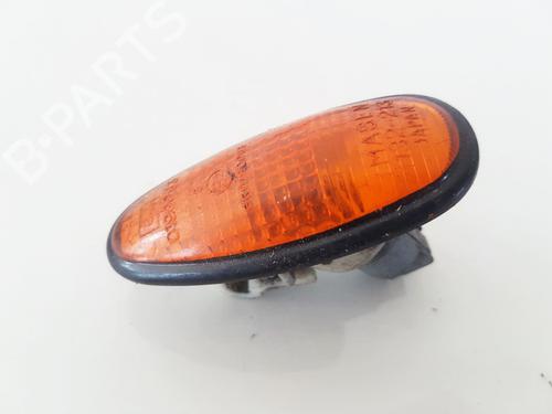 Pisca lateral direito Pisca lateral direito MITSUBISHI SPACE WAGON (N3_W, N4_W) 2.0 TD (N38W) (82 hp) 35631144 35631144