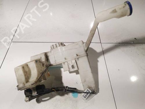 Used Windscreen washer tank Windscreen washer tank 38765526 38765526