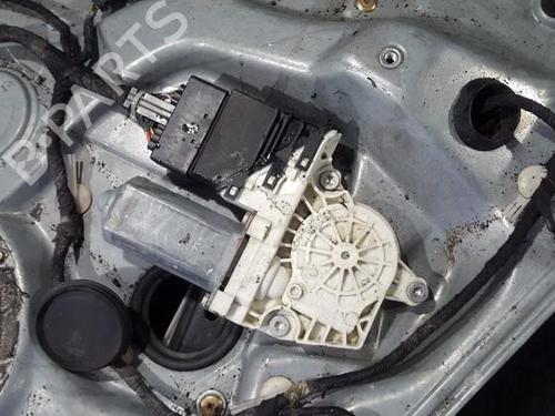 Used Right rear window motor Right rear window motor 35659530 35659530