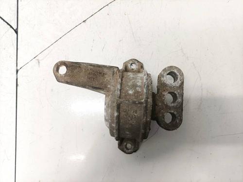 Used Engine mount Engine mount OPEL ASTRA G Hatchback (T98) 1.7 DTI 16V (F08, F48) (75 hp) 32956014 32956014