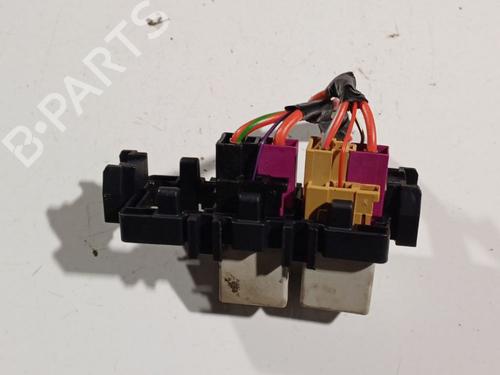 Fuse box AUDI A6 C6 (4F2) 2.4 | BP32571583E1