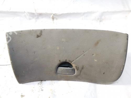 Used Glove box Glove box RENAULT LAGUNA II (BG0/1_) 1.8 16V (BG0B, BG0C, BG0J, BG0M, BG0V) (121 hp) 35639498 35639498