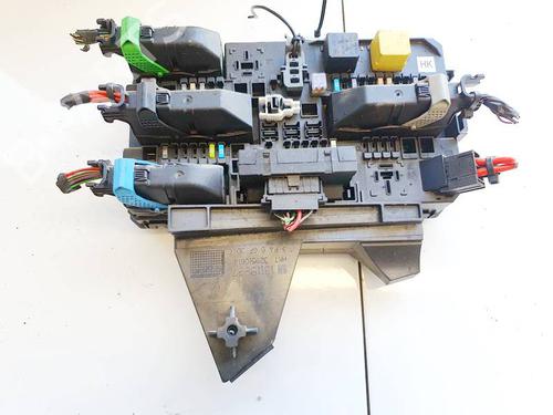 Used Fuse box Fuse box OPEL ASTRA H (A04) 1.9 CDTI (L48) (150 hp) 32944286 32944286