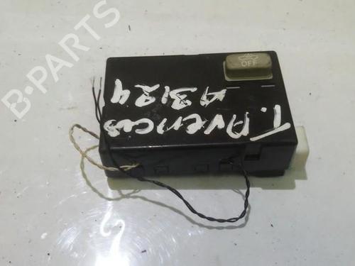 Used Electronic module Electronic module TOYOTA AVENSIS (_T25_) 2.0 D-4D (CDT250_, CDT250R) (116 hp) 33486132 33486132