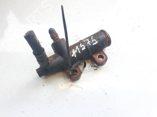 Used Clutch slave cylinder Clutch slave cylinder 39391627 39391627