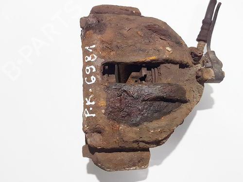Used Left front brake caliper Left front brake caliper MERCEDES-BENZ SPRINTER 2-t Bus (B901, B902) 212 D (902.471, 902.472) (122 hp) 35539227 35539227