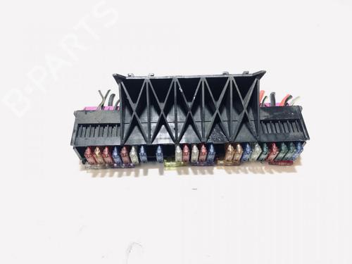 Used Fuse box Fuse box VW SHARAN (7M8, 7M9, 7M6) 1.9 TDI (115 hp) 33073782 33073782