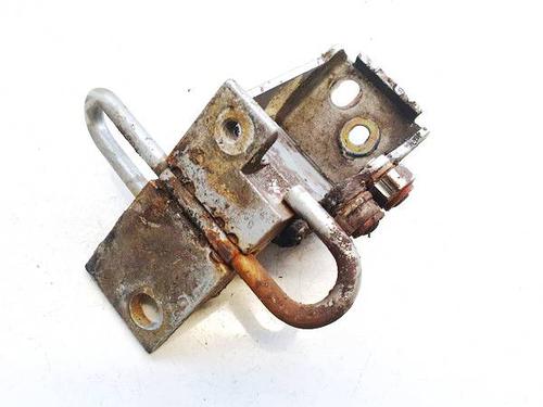 hingedoor-check-strap-audi-a4-b5-8d2-1994-1995-1996-1997-1998-1999-2000-2001-32616582 main image