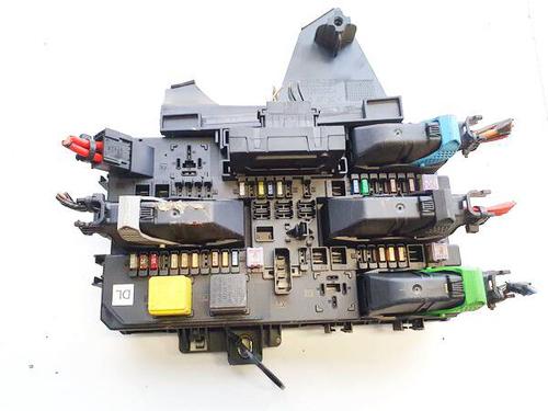 fuse-box-opel-astra-h-a04-2004-2005-2006-2007-2008-2009-2010-2011-2012-2013-2014-32926765 main image